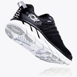 HOKA ONE ONE Clifton 6 Women’s Size 9